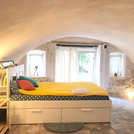 Lägenhet Transylvanian Hobbit House
